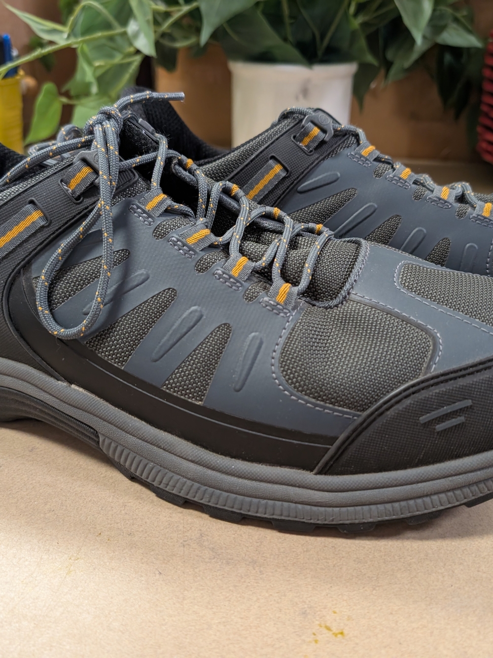 Men's Avalon Orthofeet Waterproof Sneakers Size 13 Like New Navy Grey